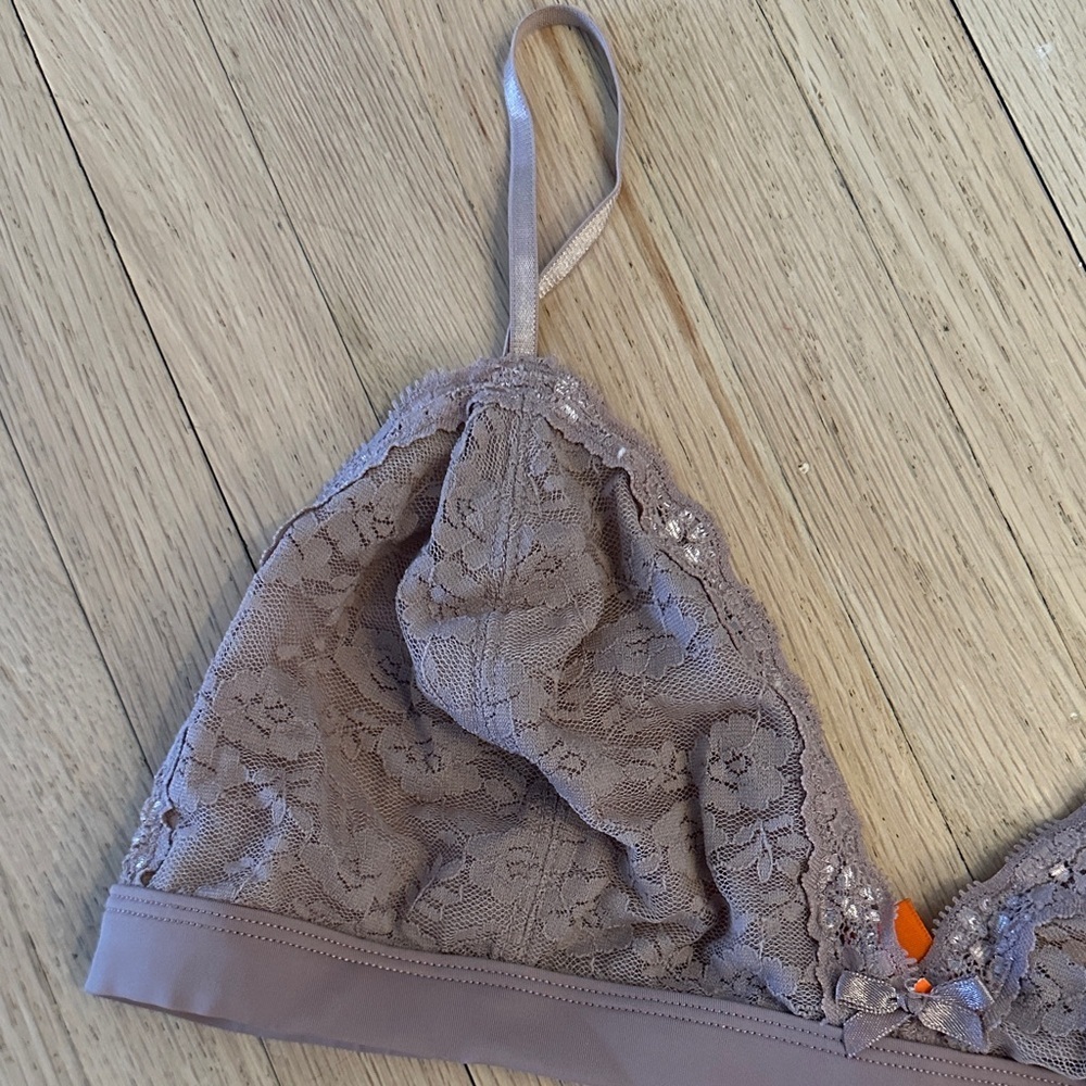 Joe Fresh Lace Bralette in Mauve - Large - Picture 2 of 7